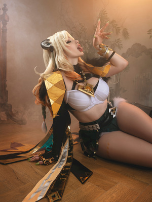 [Lada Lyumos & Lady Melamori & Zoe Volf] Mavuika & Varesa & Xilonen_046_naoi