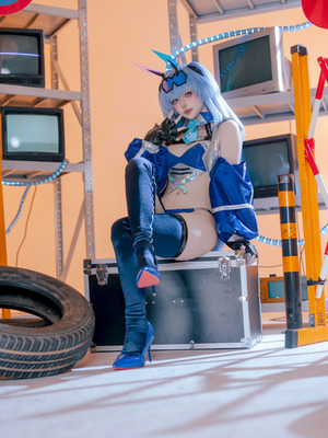 屿鱼 - 碧蓝航线 花园赛车服