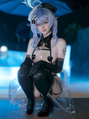 屿鱼 - 天雨亚子同人护士 [31P 327M]_06_kfeu