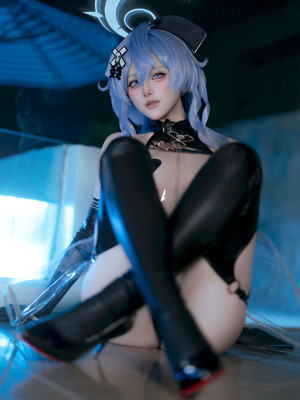 屿鱼 - 天雨亚子同人护士 [31P 327M]_16_megp