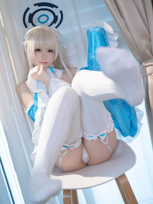 Quan冉有点饿 - Asuma Toki (Blue Archive)_06_ubyg