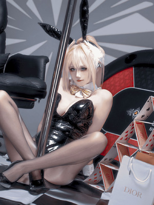 十悲伤小木十 - 露菲 奢侈兔 (NIKKE）_10_pyid