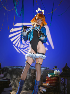 是一只熊仔吗 蔚蓝档案 圆堂志美子·邪恶女干部