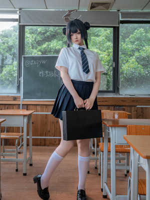 炸虾球耶呜 - 蔚蓝档案 妃咲 制服_02_vgig