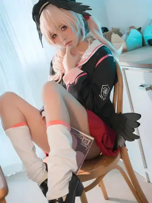 渡久山 - 蔚蓝档案 下江小春_06_pquv