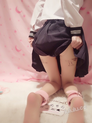 软萌萝莉小仙 - jk 居家_004