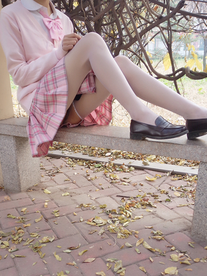 软萌萝莉小仙 - jk少女公园图_004