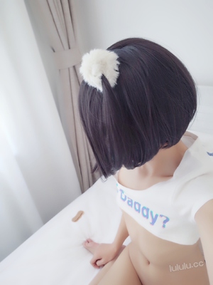 软萌萝莉小仙 - 短发少女_010