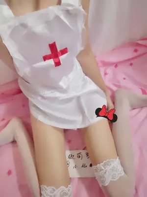 软萌萝莉小仙 - 护士水晶棒c雪_003