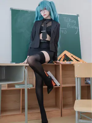 轩萧学姐 - 胜利女神：妮姬 普丽瓦蒂 严厉教诲_0004