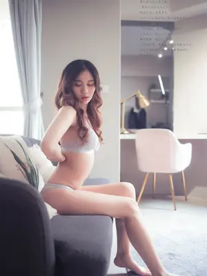 《羅穎❤️傳說中的VR虛擬女友》_008
