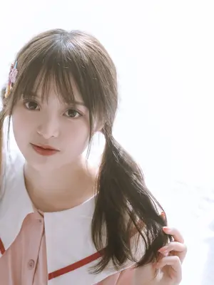 草莓味奈奈兔 - 草莓味的居家少女_001