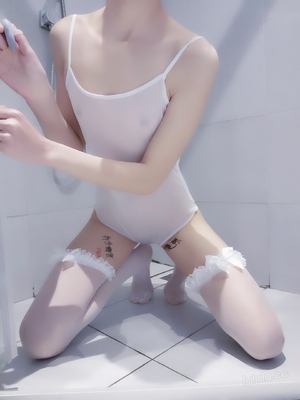软萌萝莉小仙 - 浴室白丝_1569