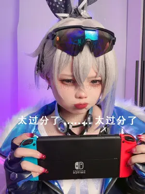 小瑶幺幺 (xiaoyaoyaoyao12) cosplay Silver Wolf – HonkaiStar Rail_009