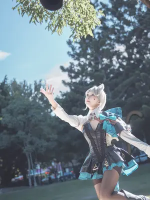 慕慕Momo cosplay Lynette - Genshin Impact_003