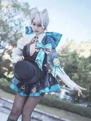 慕慕Momo cosplay Lynette - Genshin Impact_007