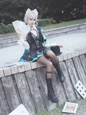 慕慕Momo cosplay Lynette - Genshin Impact_011