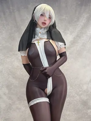 HaL - Sister Noel_0006