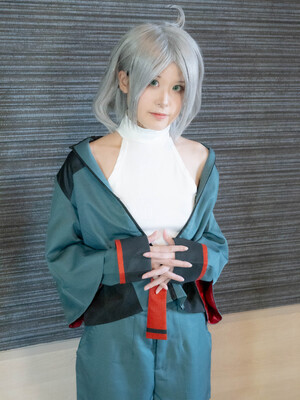 Unknown Cosplayer cosplay Secelia Dote - The Gundam_003