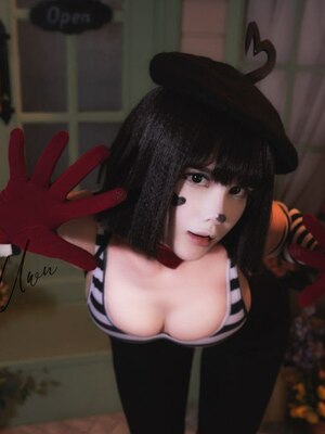 Frauleinmilk - Mime and Dash_photo_11_2026-10-07_18-54-12