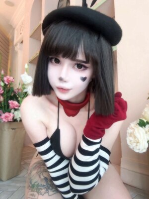 Frauleinmilk - Mime and Dash_photo_12_2026-10-07_18-54-20