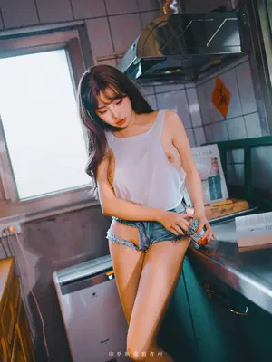 慕慕Momo - 新婚後不斷誘惑我的妻子_002