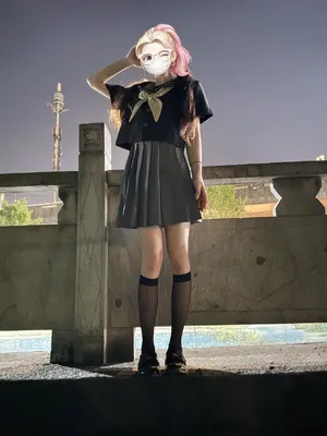 完美诱人双马尾白虎萝莉私拍合集_002