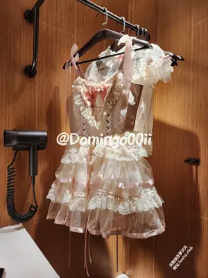 Domnigo00ii - 性感肉丝女友被分享给单男记录_008